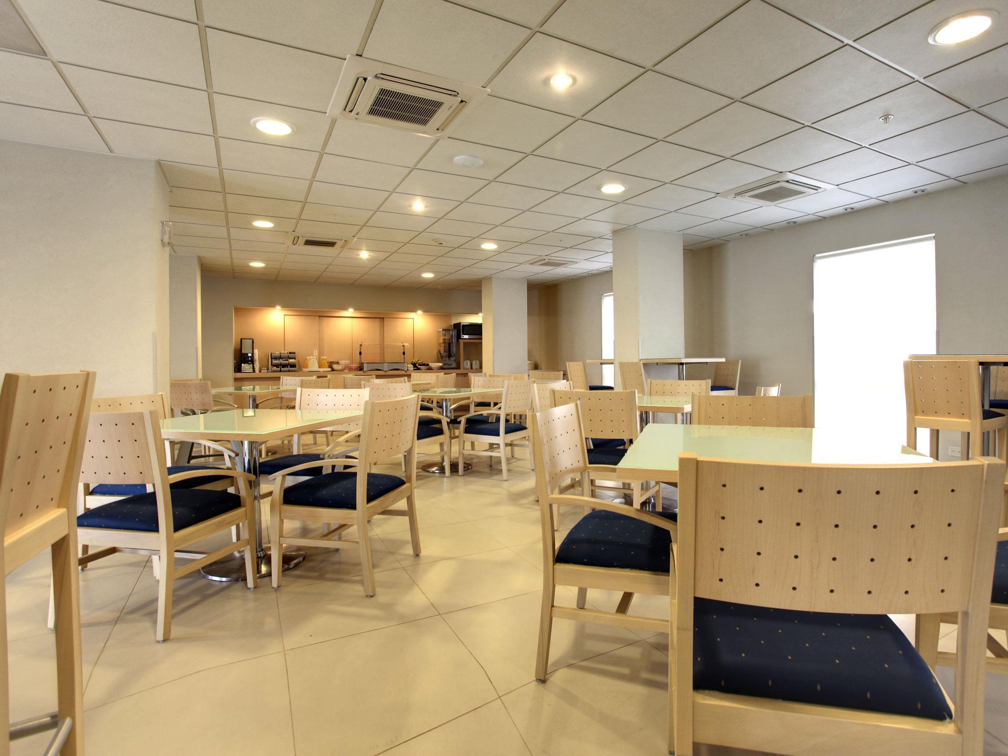City Express Junior By Marriott Villahermosa Eksteriør bilde