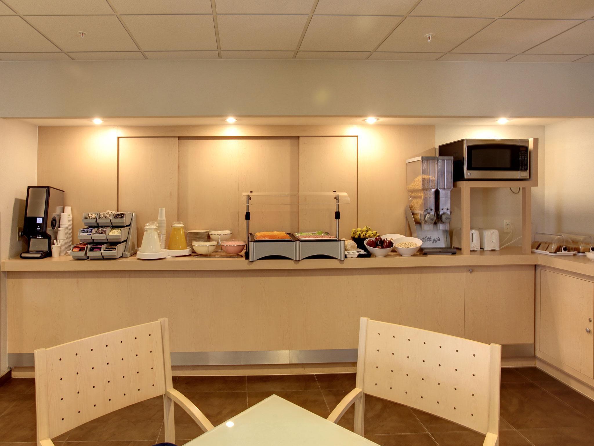 City Express Junior By Marriott Villahermosa Eksteriør bilde