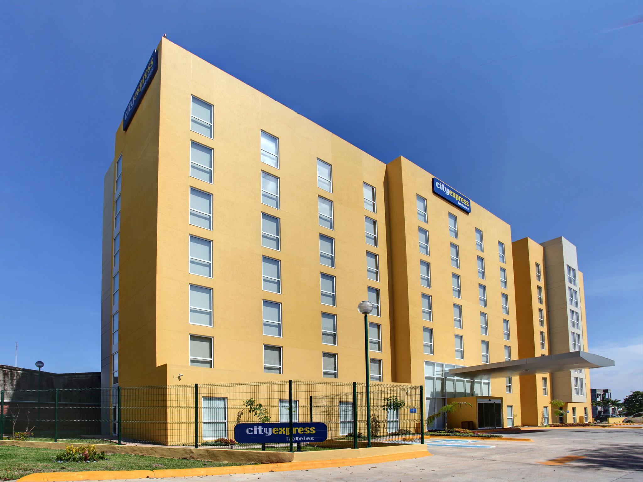 City Express Junior By Marriott Villahermosa Eksteriør bilde