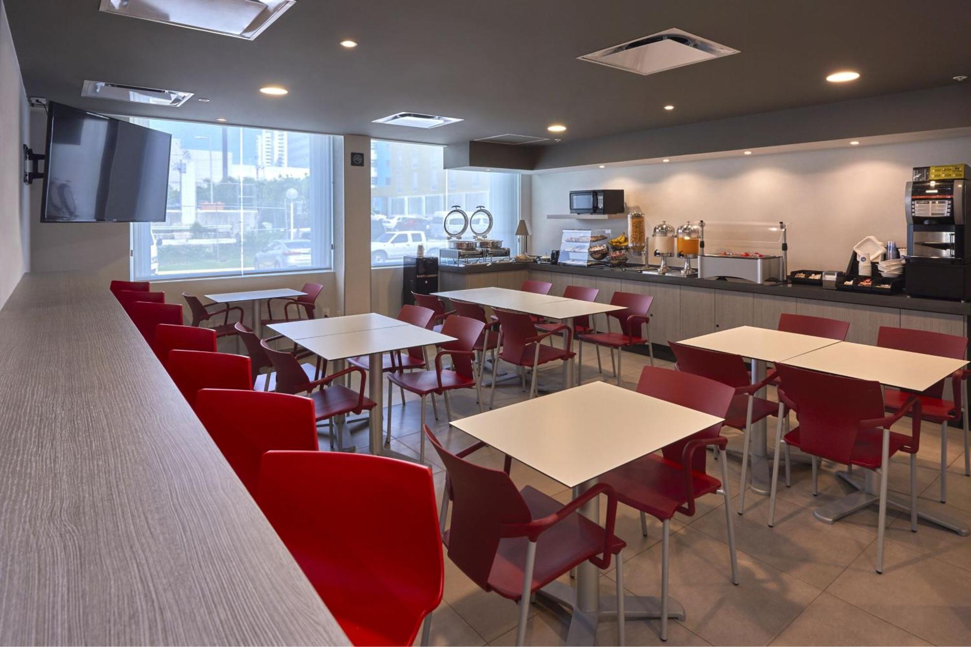City Express Junior By Marriott Villahermosa Eksteriør bilde