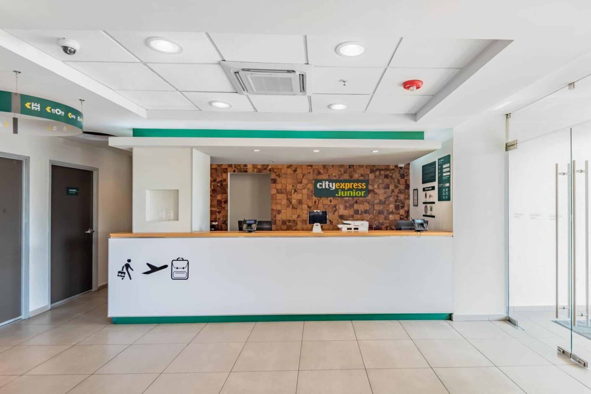 City Express Junior By Marriott Villahermosa Eksteriør bilde