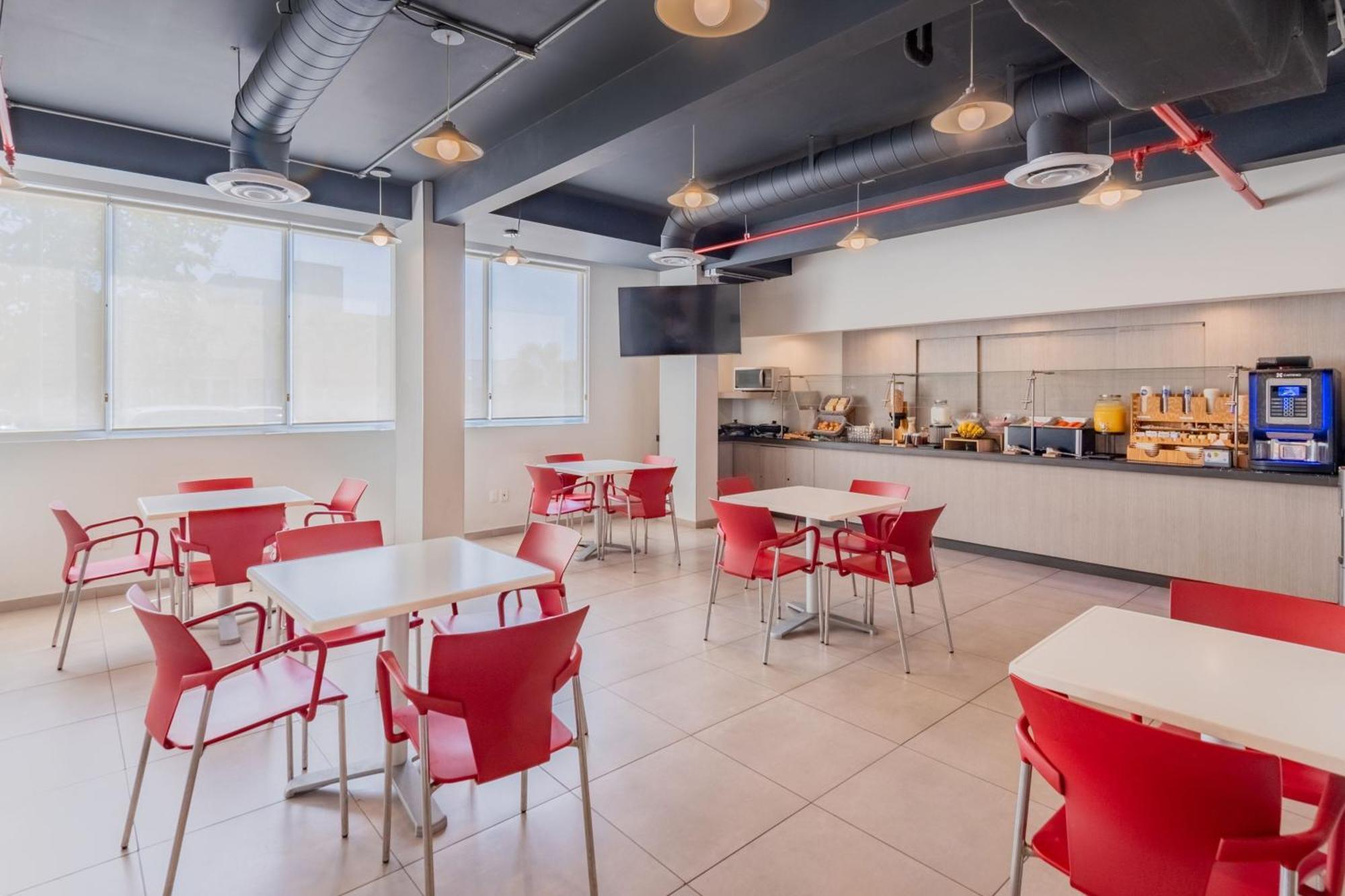 City Express Junior By Marriott Villahermosa Eksteriør bilde